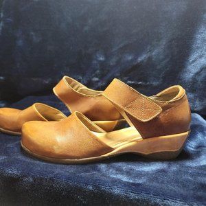 Women's Brown Leather Shoes